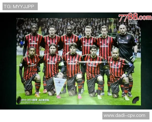 足球明星巨幅海报展现球场魅力与激情引领全球粉丝热潮