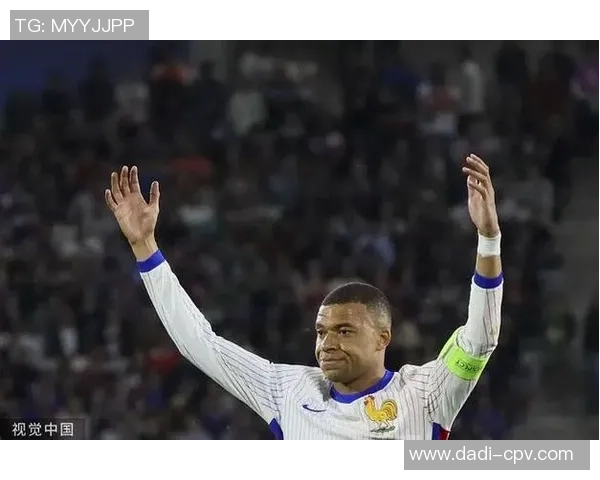 足球明星死忠粉的热情瞬间捕捉与精彩瞬间分享