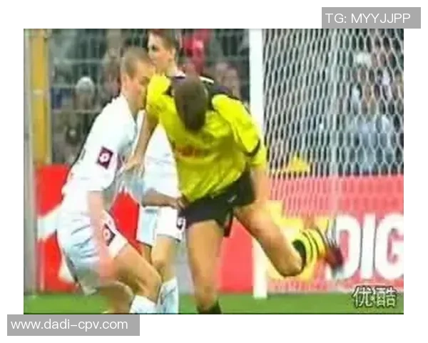 足球明星约架视频引发热议球场之外的较量让人瞩目