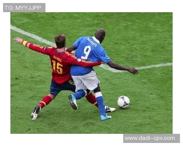 足球明星解说精彩瞬间图片集锦展现球场魅力与激情